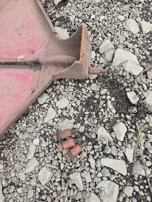 IH FARMALL H M SUPERS 300 350 400 450 FENDERS PAIR