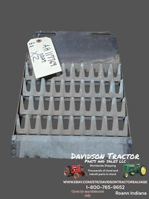 John Deere New Old Stock Part-# AH117769 DD29