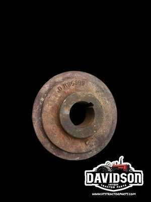 R85389 JOHN DEERE 210C 2360 Crankshaft PULLEY Antique Tractor