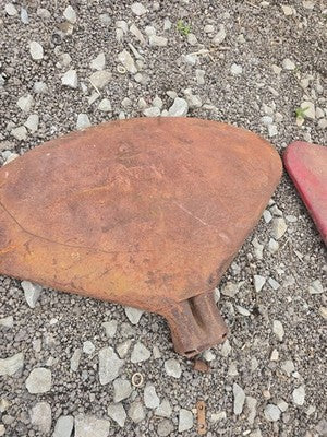 IH FARMALL H M SUPERS 300 350 400 450 FENDERS PAIR