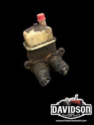 D3NN2140A Dual Brake Master Cylinder fits Ford 8200 8000 TW10 TW5 8600 8700 9000