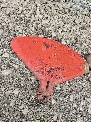 IH FARMALL H M SUPERS 300 350 400 450 FENDERS PAIR