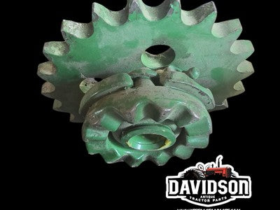 NOS John Deere 127 227 Corn Picker Drive Sprocket With Slip Clutch AJ9310N