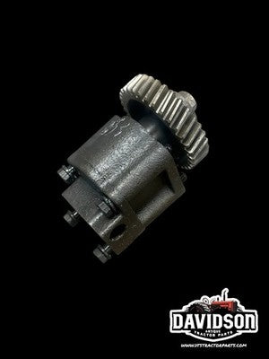 JOHN DEERE 2020 OIL PUMP.(R53382)