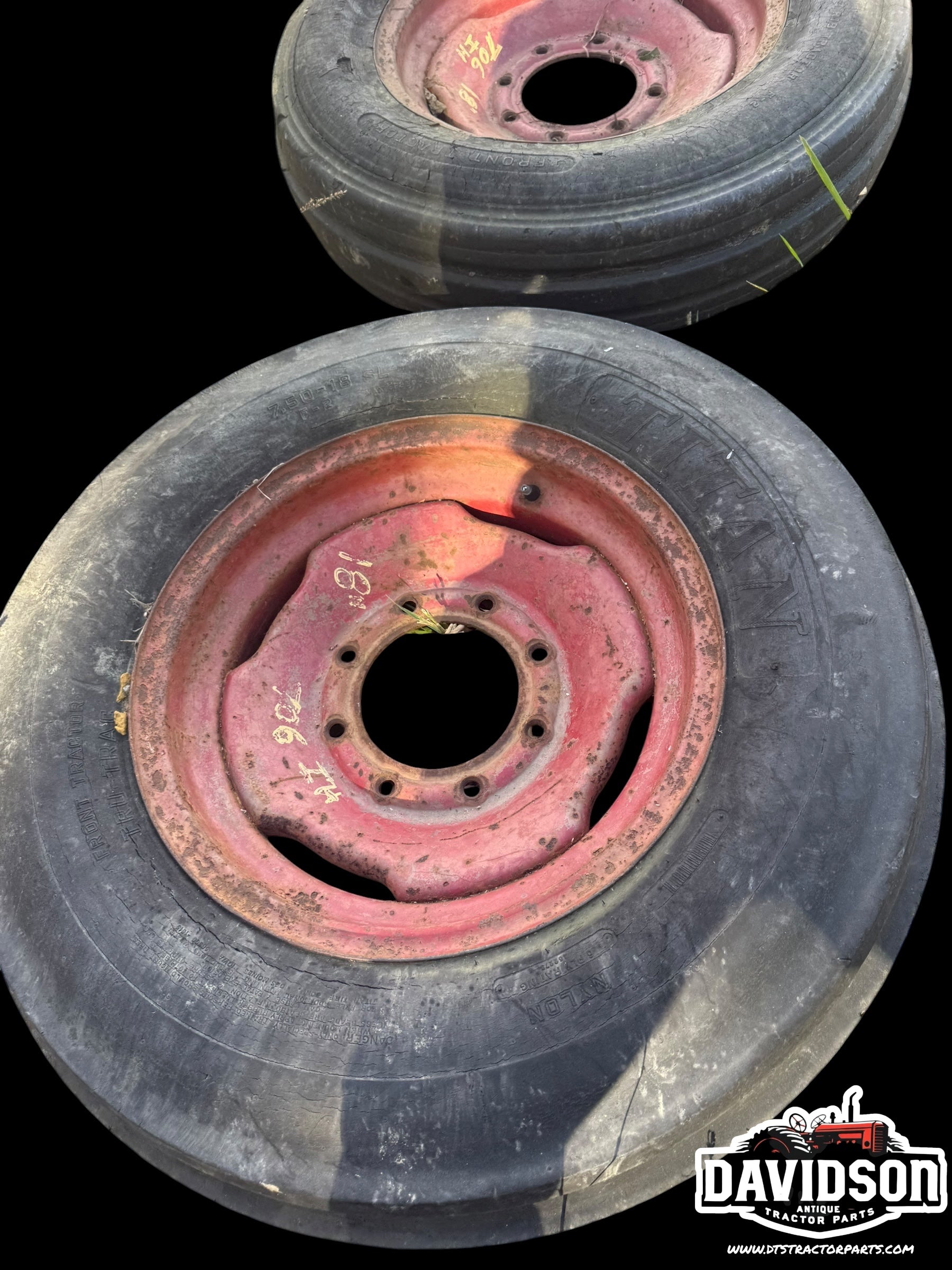 International 706 Wheatland 7.50-18 Front rims-Tires