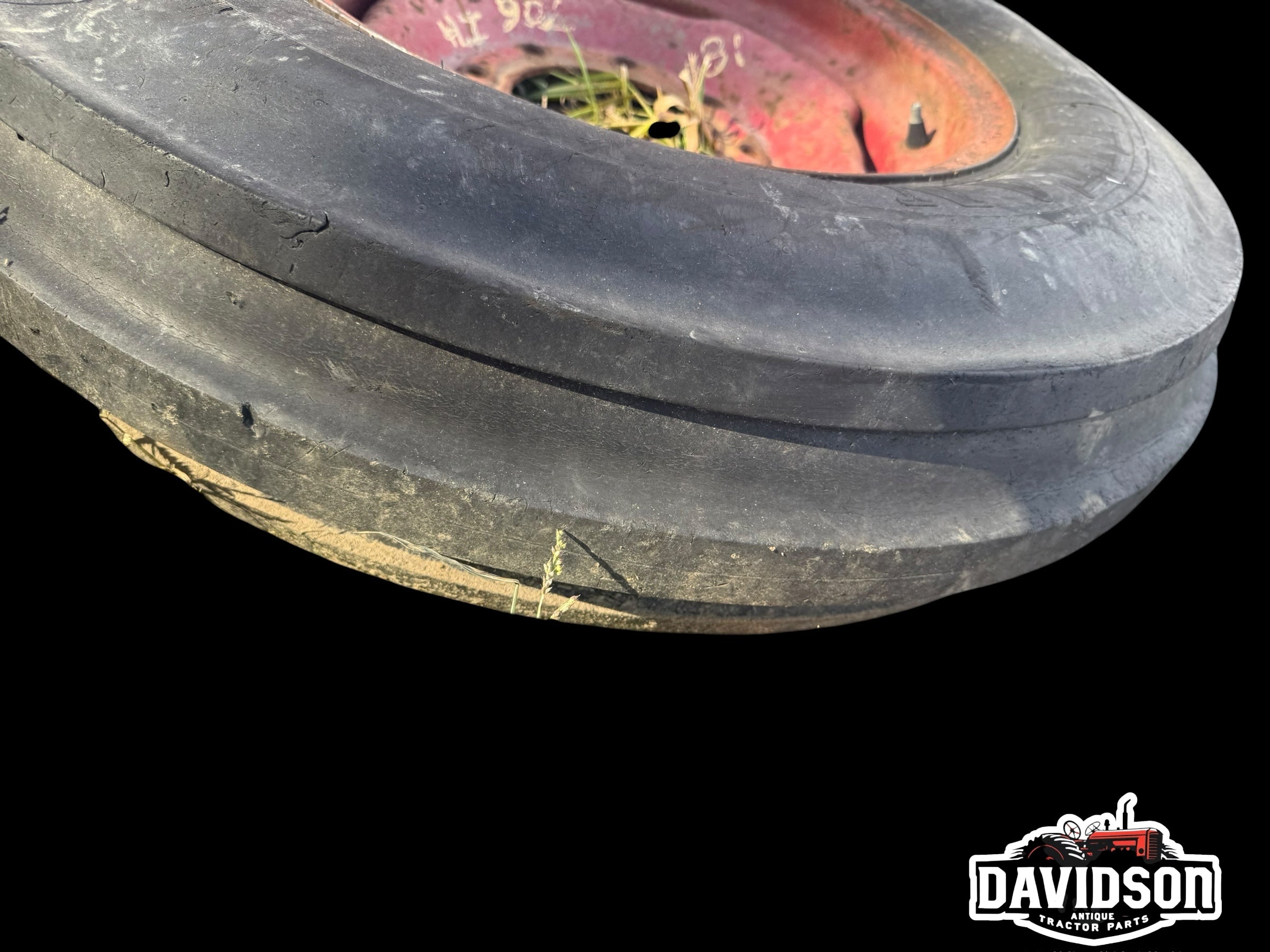 International 706 Wheatland 7.50-18 Front rims-Tires