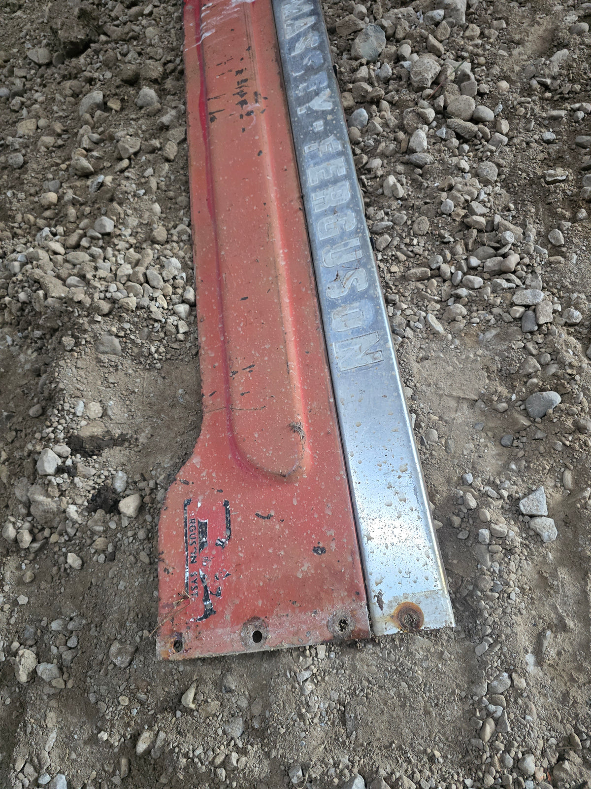 Massey Ferguson Super 90 left hood side panel