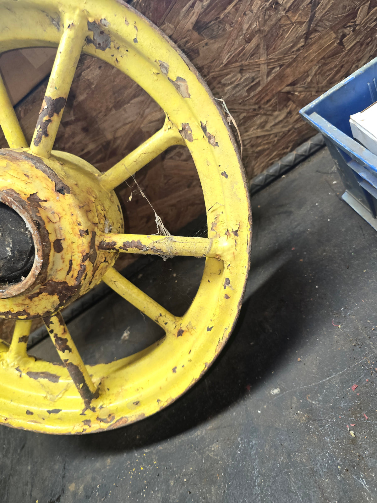 3.5X15 John Deere B roundspoke front wheel rim.