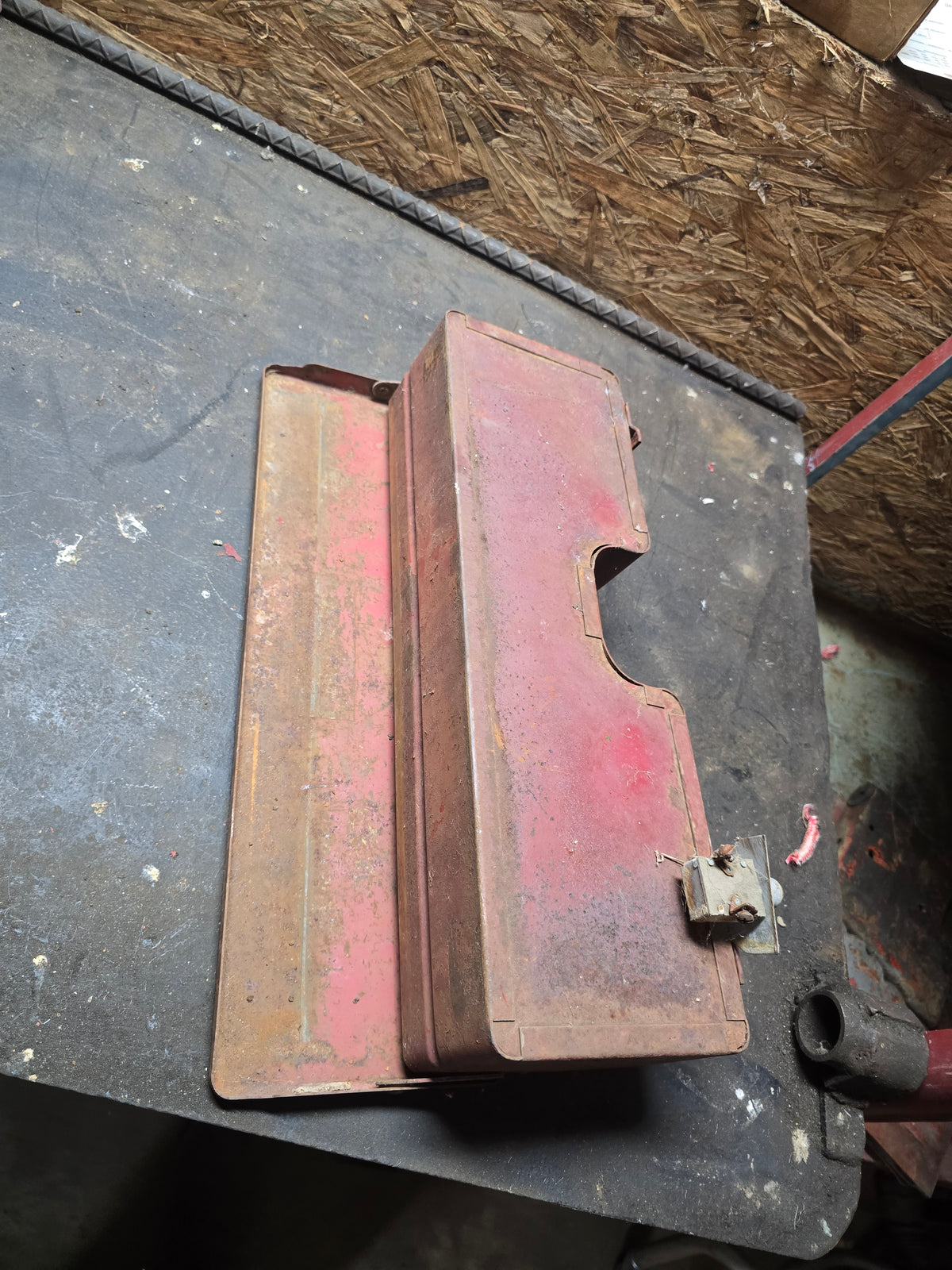 Farmall H M supers light bar toolbox