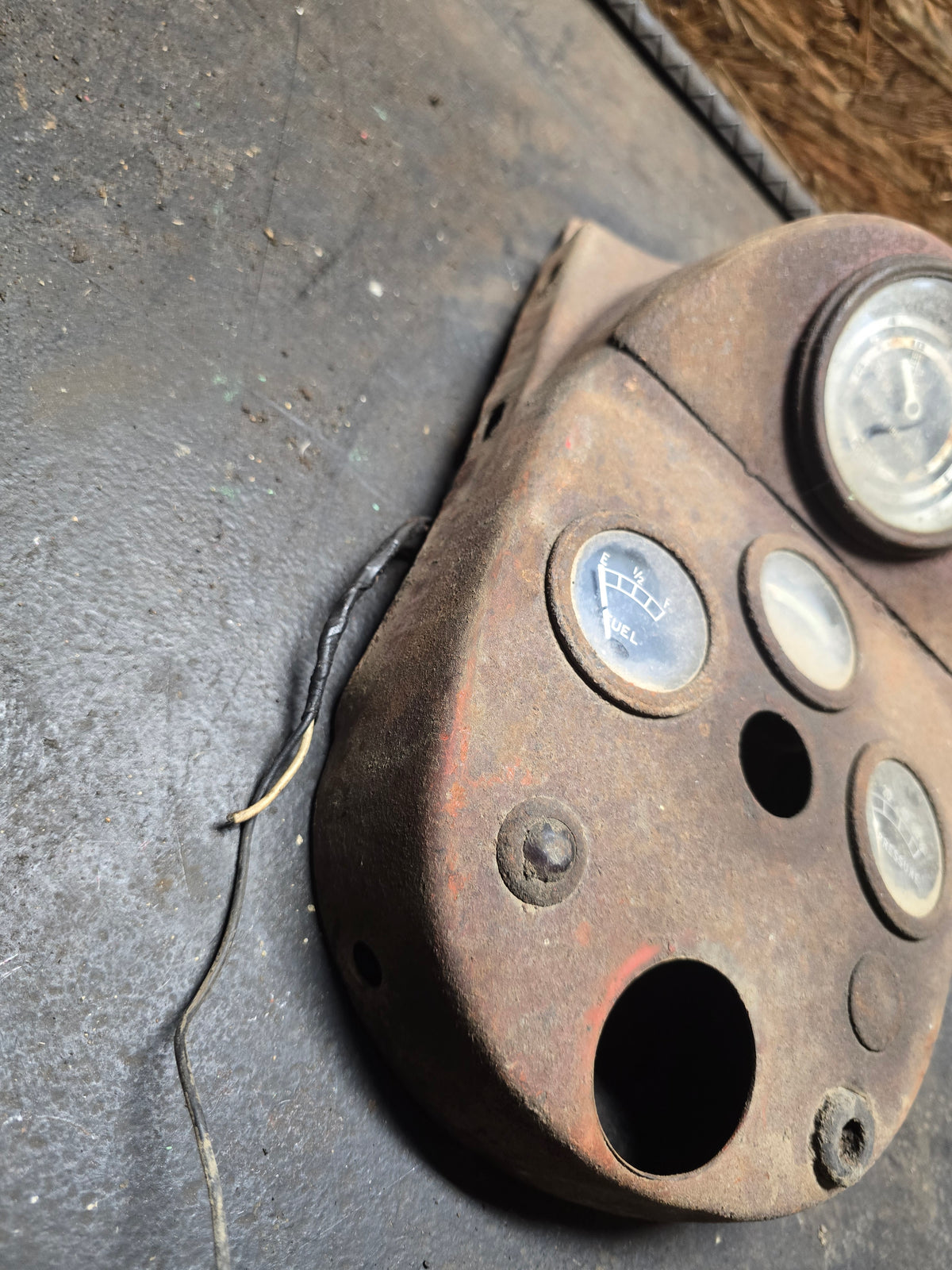 Ford 901 Diesel dash panel assembly