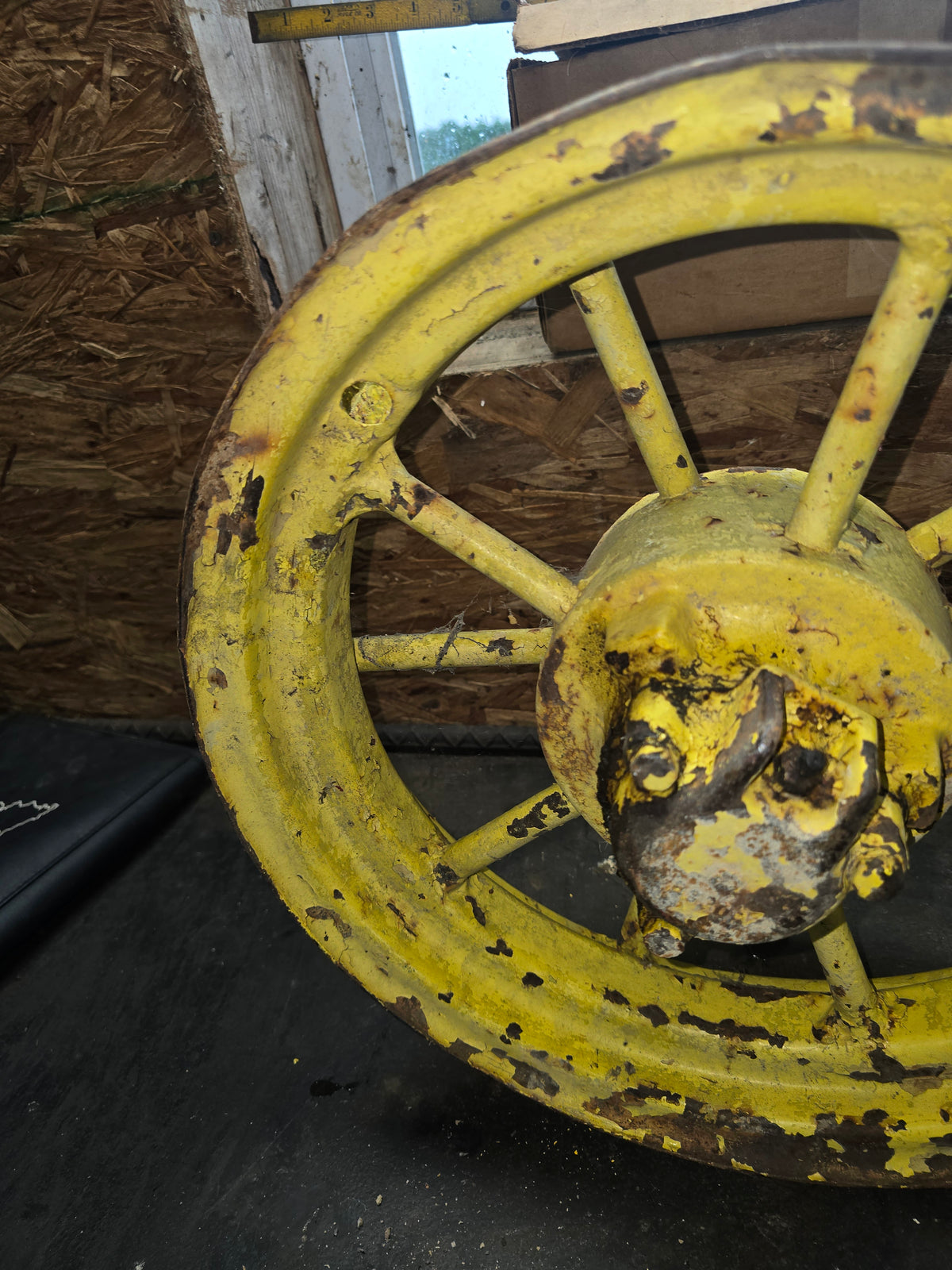 3.5X15 John Deere B roundspoke front wheel rim.
