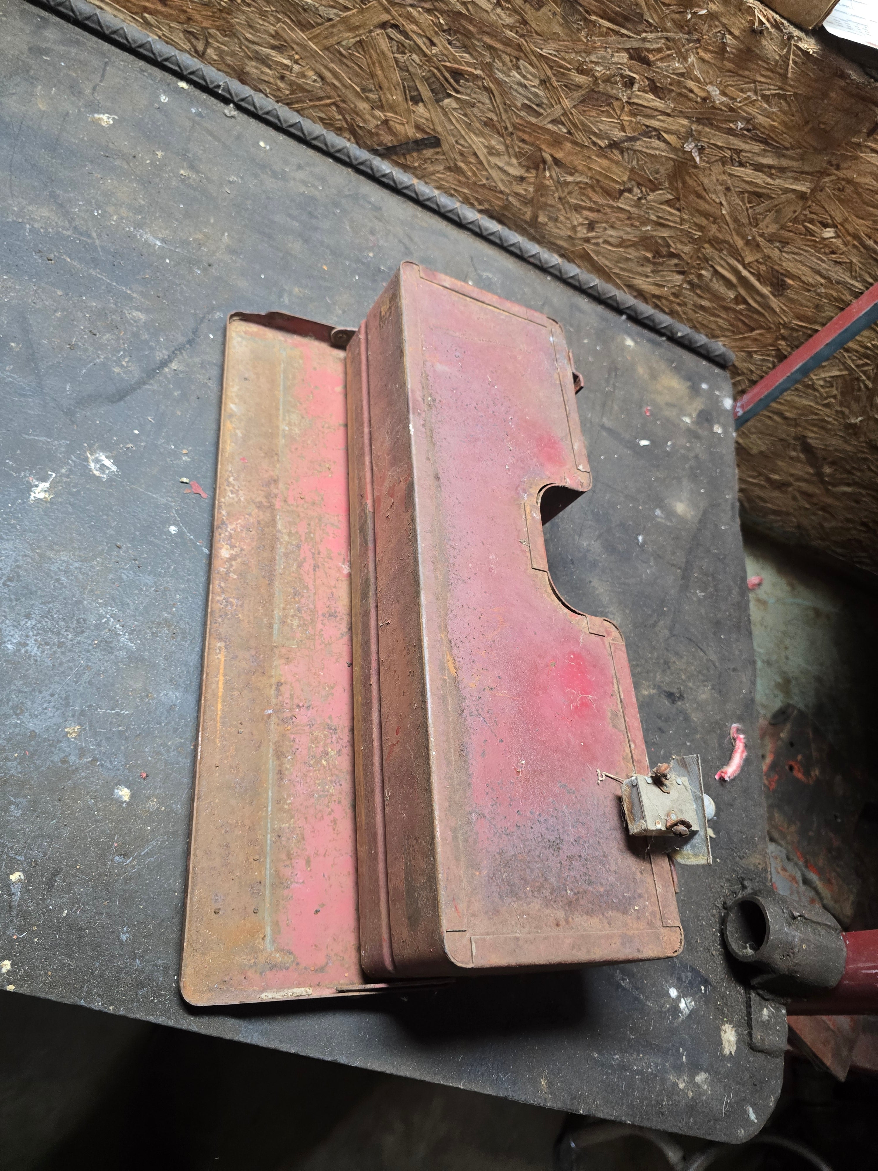 Farmall H M supers light bar toolbox