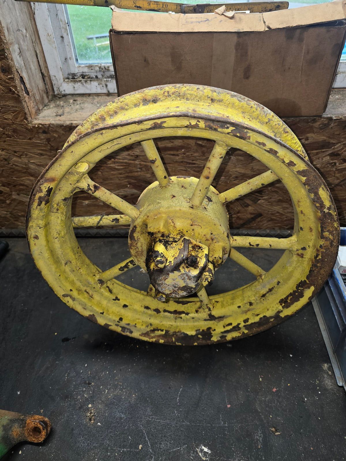 3.5X15 John Deere B roundspoke front wheel rim.