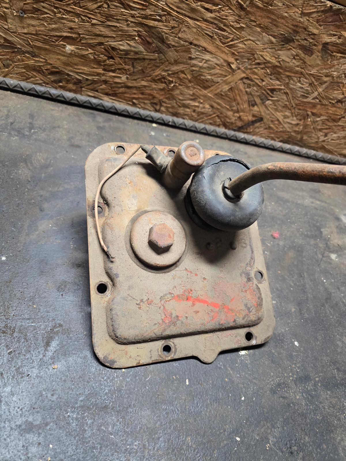 Ford 901 diesel shifter assembly