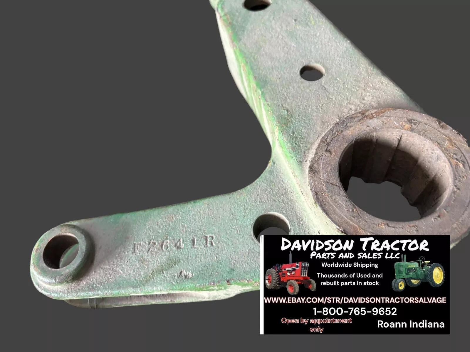 1 John Deere 720 730D R.H.  Rock Shaft  Lift Arm  F2641R used tractor part